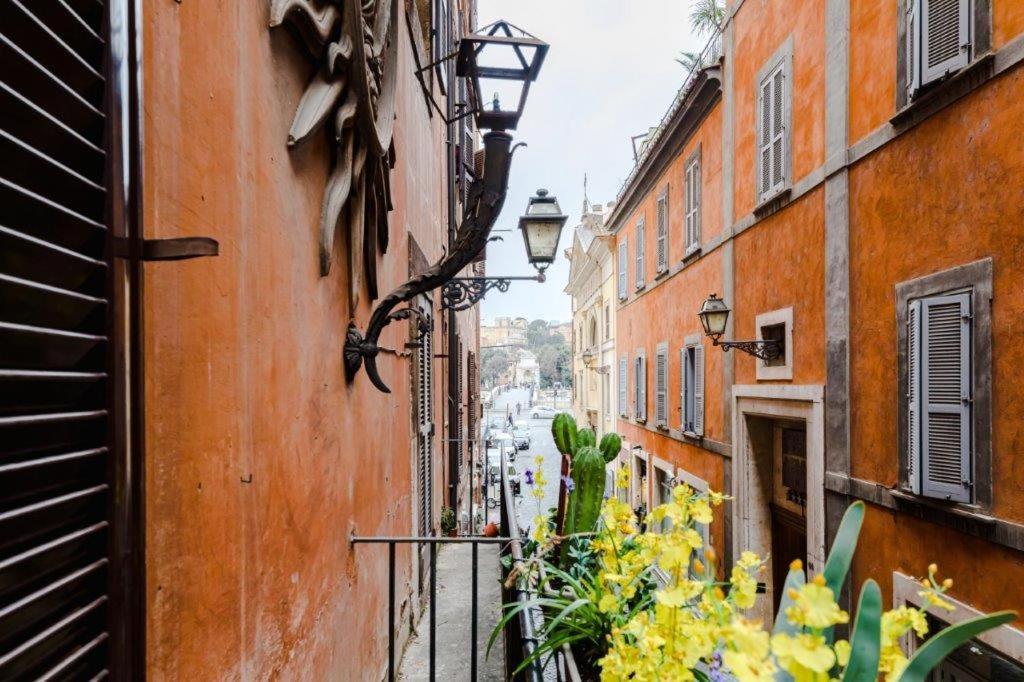 Charme Luxury Flat Campo Dei Fiori Apartment Rome Exterior photo